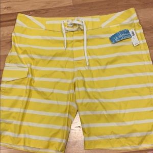 NWT Old navy XL men’s board shorts